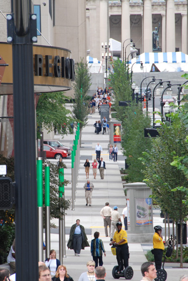 deaderick_street_opening_1